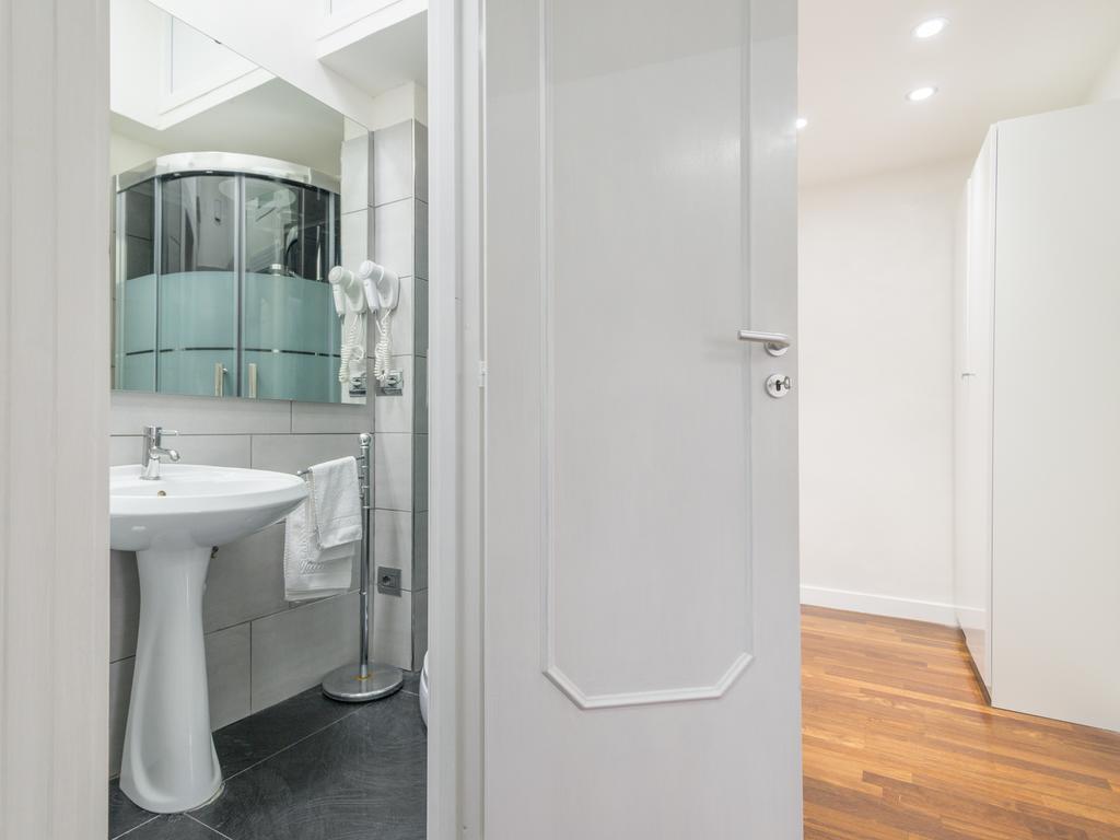 Angioini Aparthotel Napoli