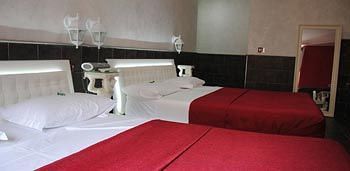Angioini Aparthotel *
